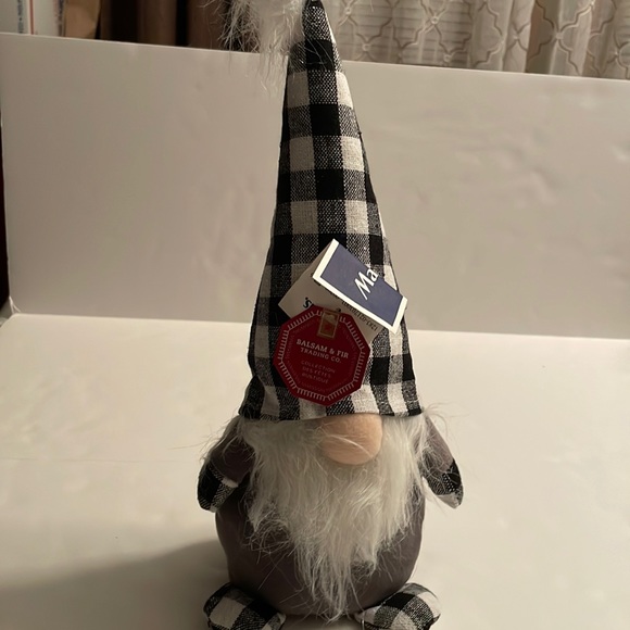 NWT balsam & fir trading  black, white and gray Buffalo check jingle bell Gnome - Picture 3 of 13